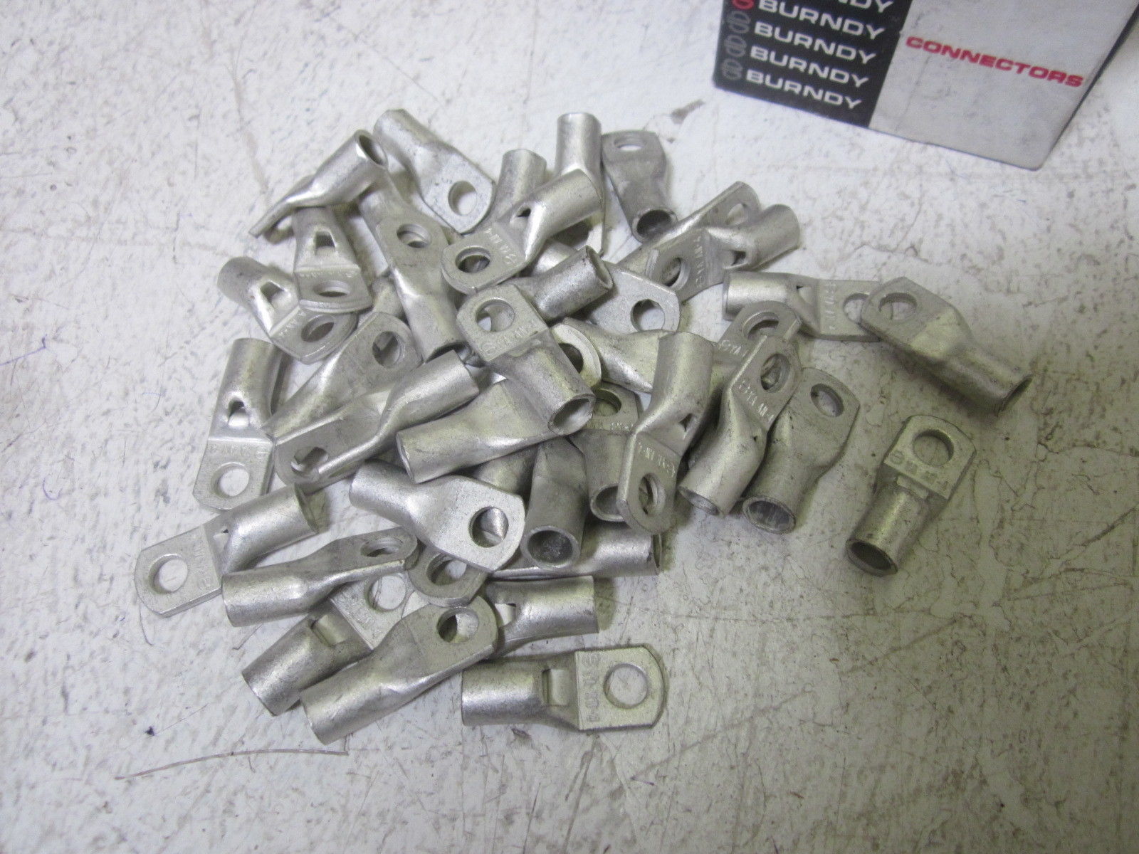 LOT OF 40 BURNDY YAV4CLBOX RING LUG NSMP