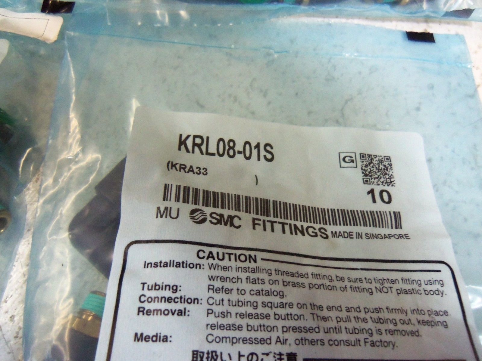 LOT OF 40 SMC FITTINGS KRL08-01S NSMP