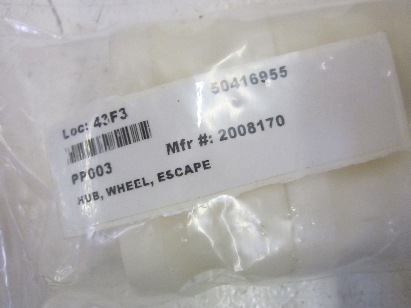 LOT OF 4 2008170 HUB,WHEEL,ESCAPE NSMP