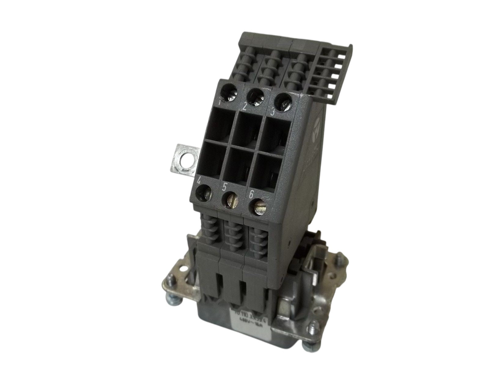 LOT OF  4  70.110.XX53.4 400V 46A UNMP