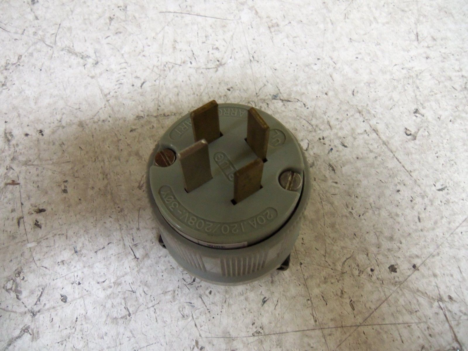 LOT OF 4 CROUSE-HINDS 7251N PLUG NSMP