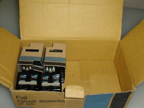 LOT OF 4 FUJI ELECTRIC CP32D-5W *NEW*