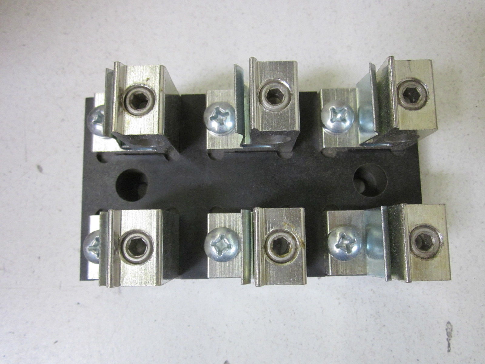 LOT OF 4 GOULD 31033T FUSE BLOCK NSMP