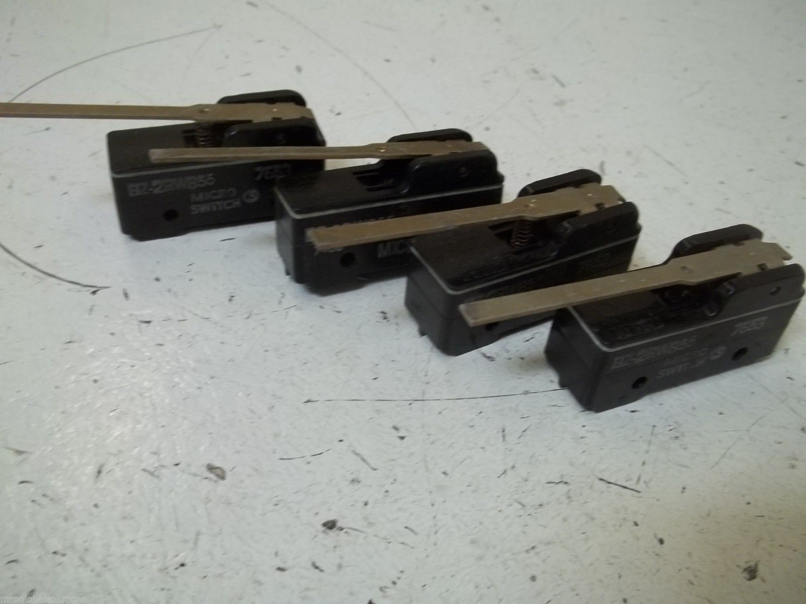 LOT OF 4 HONEYWELL MICROSWITCH BZ-2RW855 *NEW*
