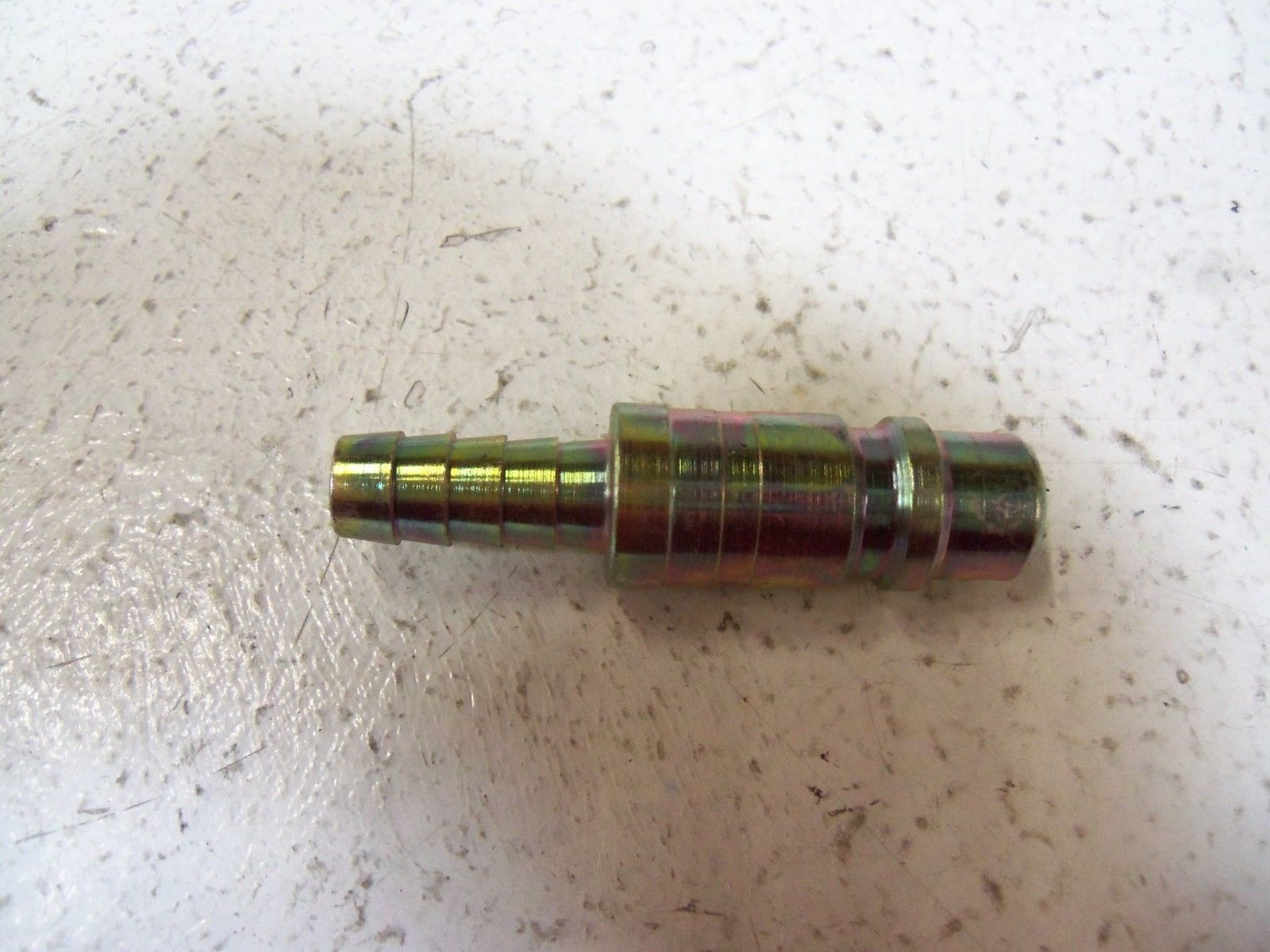 LOT OF 4 HOSE FITTING 1/2" X 3/8 PLUG CP90-44 NSNP
