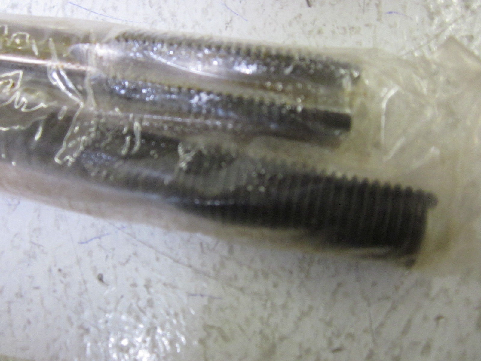 LOT OF 4 KAR PRODUCTS THREAD REPAIR KIT 74765 SIZE 16 X 2 NSMP