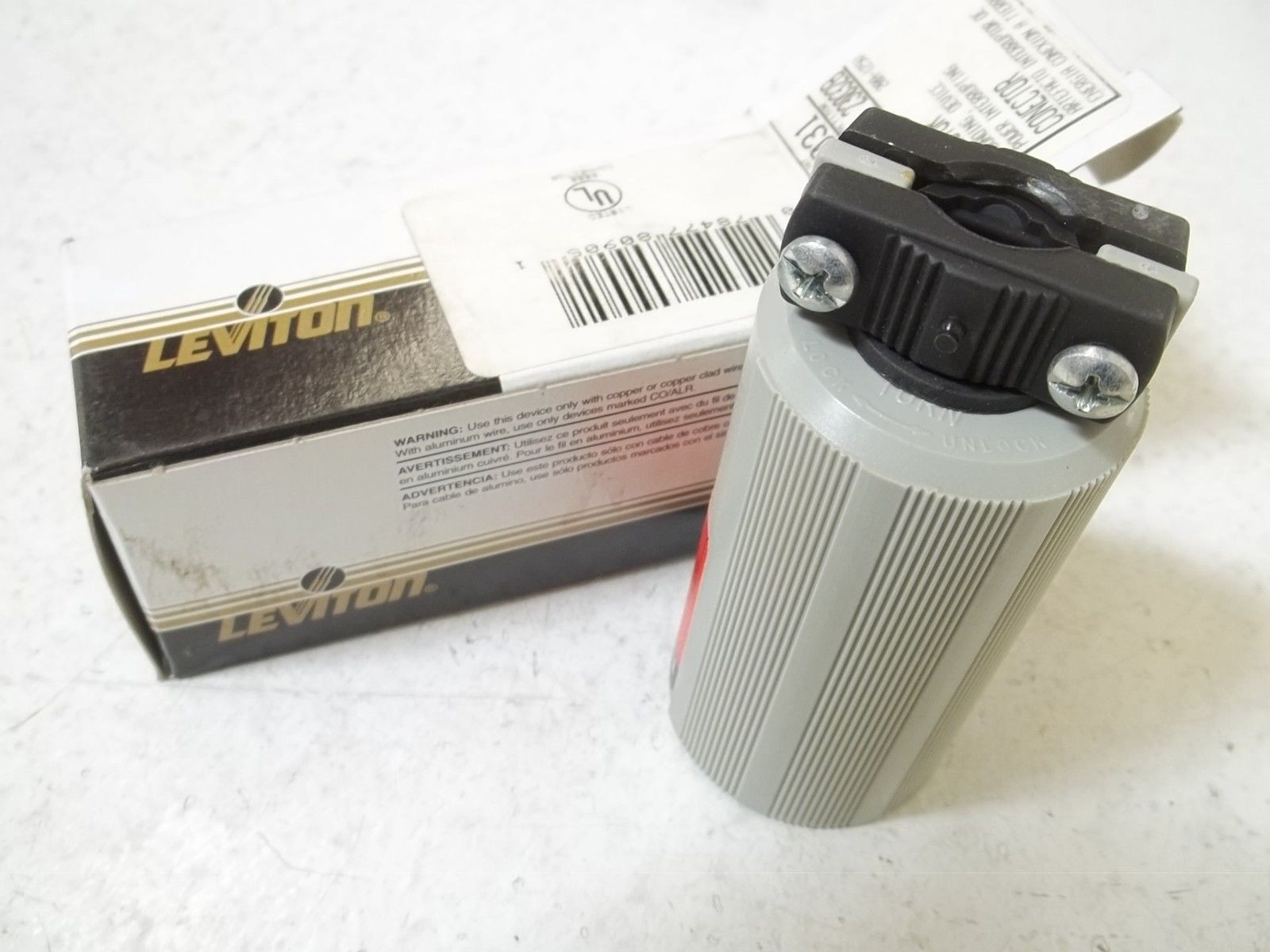 LOT OF 4 LEVITON 23031 CONNECTOR NSMP