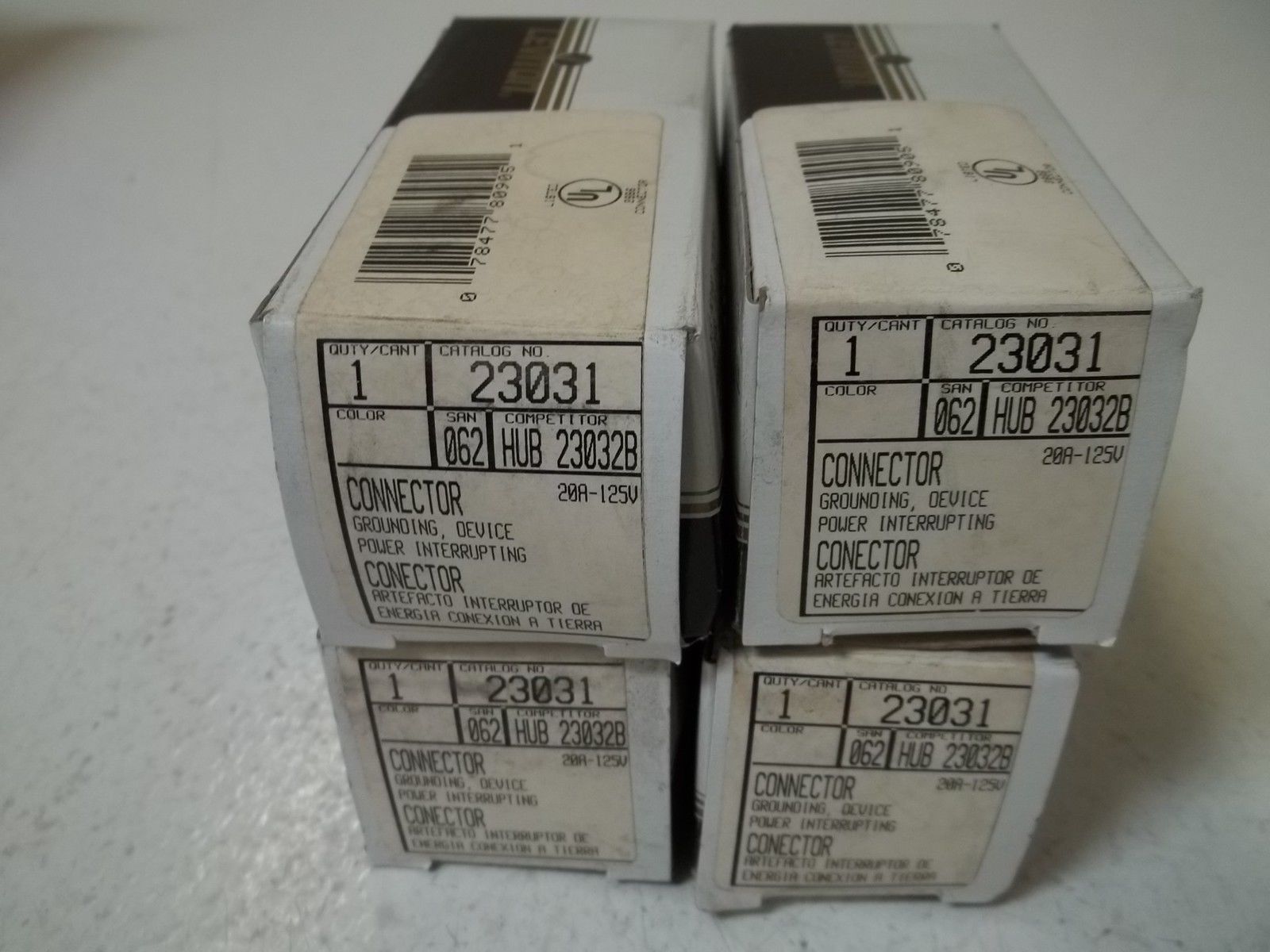 LOT OF 4 LEVITON 23031 CONNECTOR NSMP