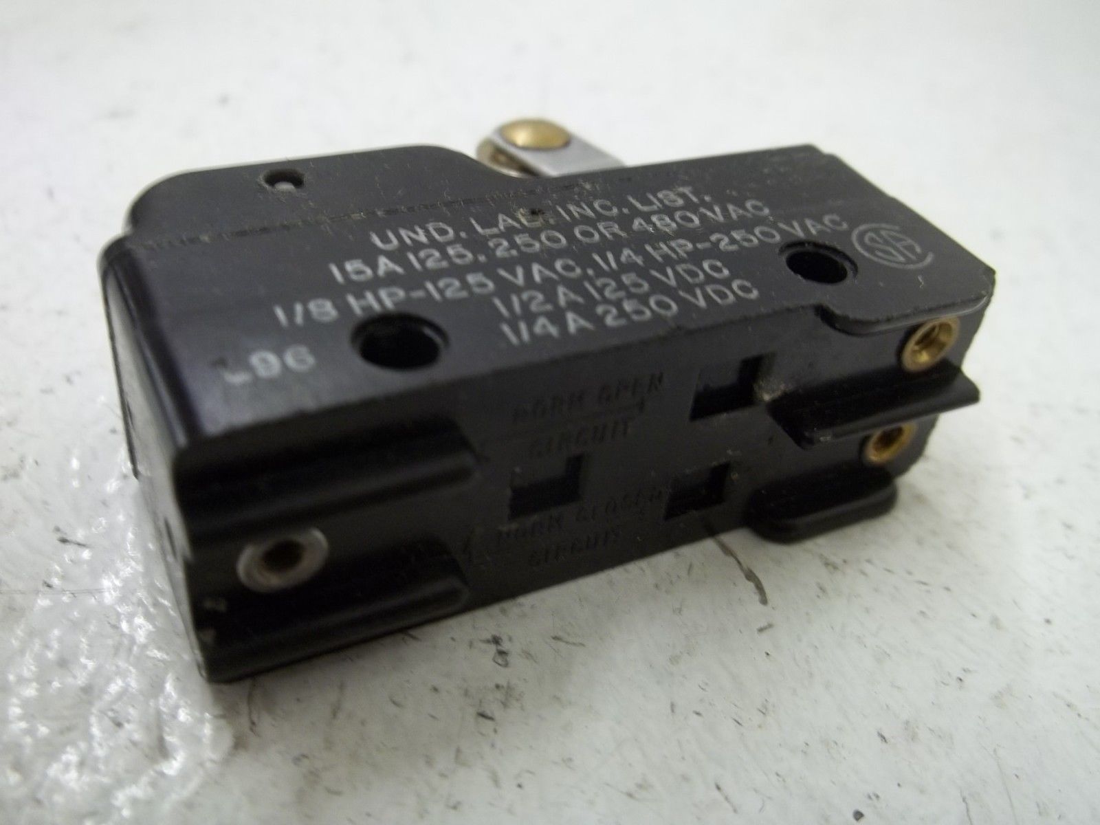 MICRO SWITCH BZ-2RW822 LIMIT SWITCH  NSNP