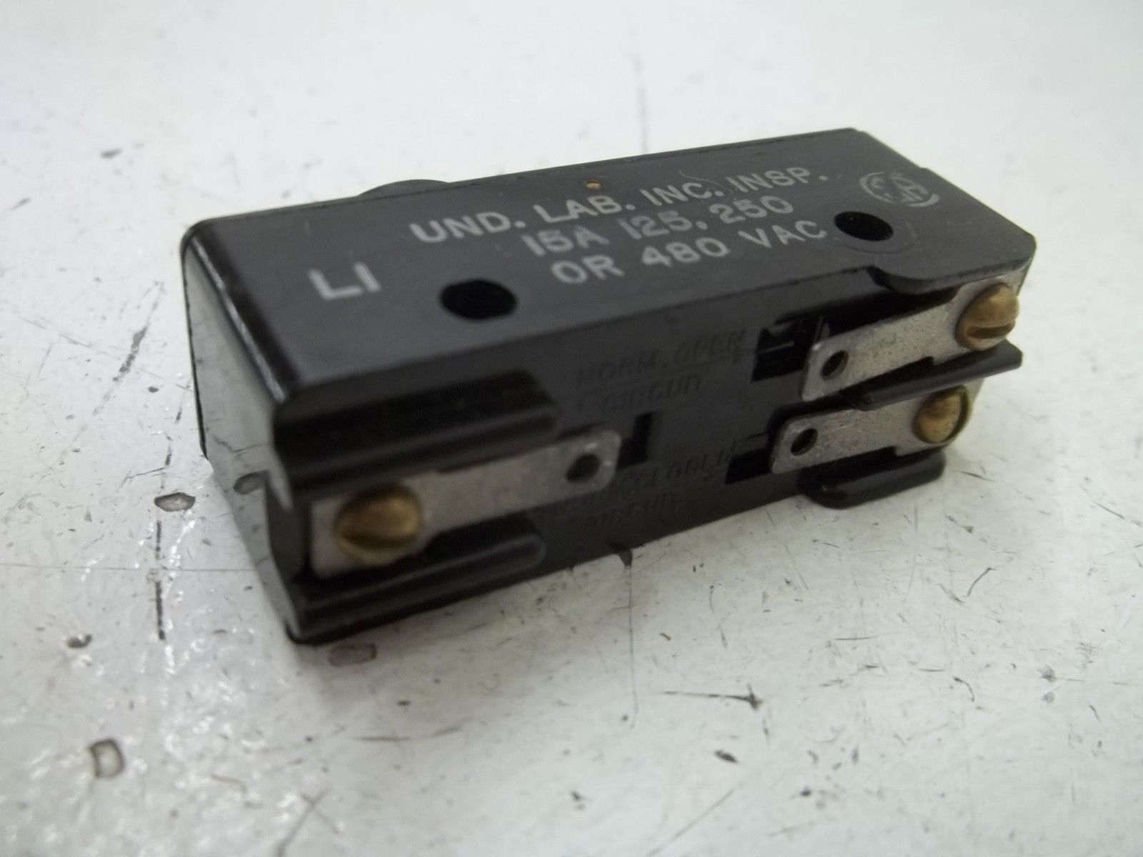 LOT OF 4 MICROSWITCH BZ-RD BASIC SWITCH UNMP