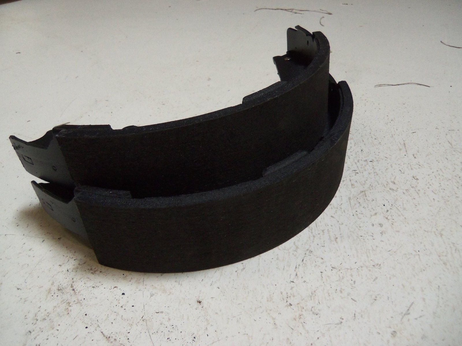 LOT OF 4 MOTORCRAFT BR105 DRUM BRAKE SHOE NSMP