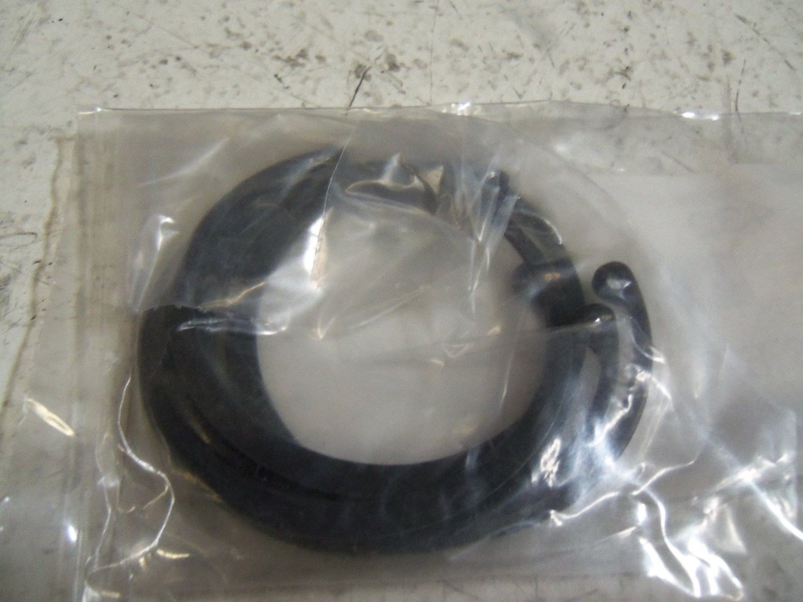 LOT OF 4 NEXEN GROUP 432 RETAINING RING NSMP