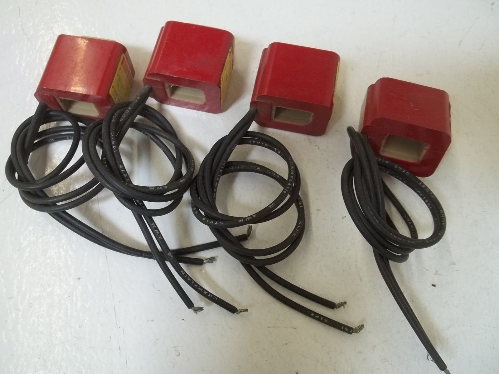 LOT OF 4 NUMATICS 139-365P 220-240/60 COIL UNMP