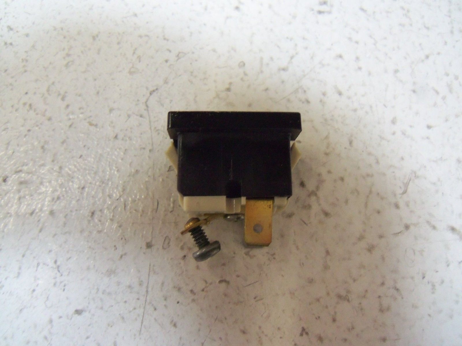 LOT OF 4 RELIANCE ELECTRIC 403838-8A NSMP
