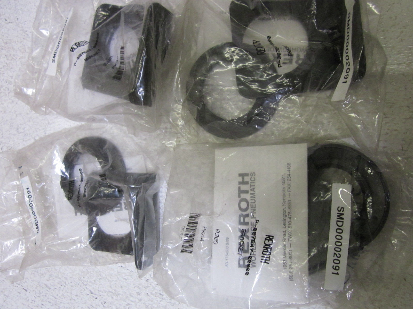 LOT OF 4 REXROTH P-007847-00000 BRACKET NSMP