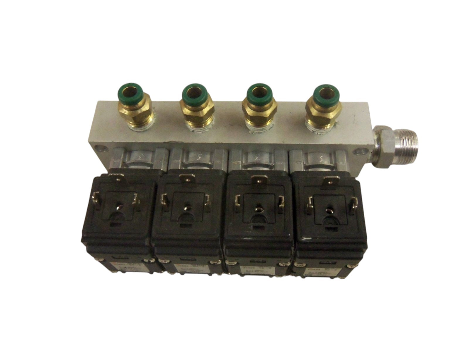 LOT OF 4 SMC VCA23-5D-3 VALVE UNMP