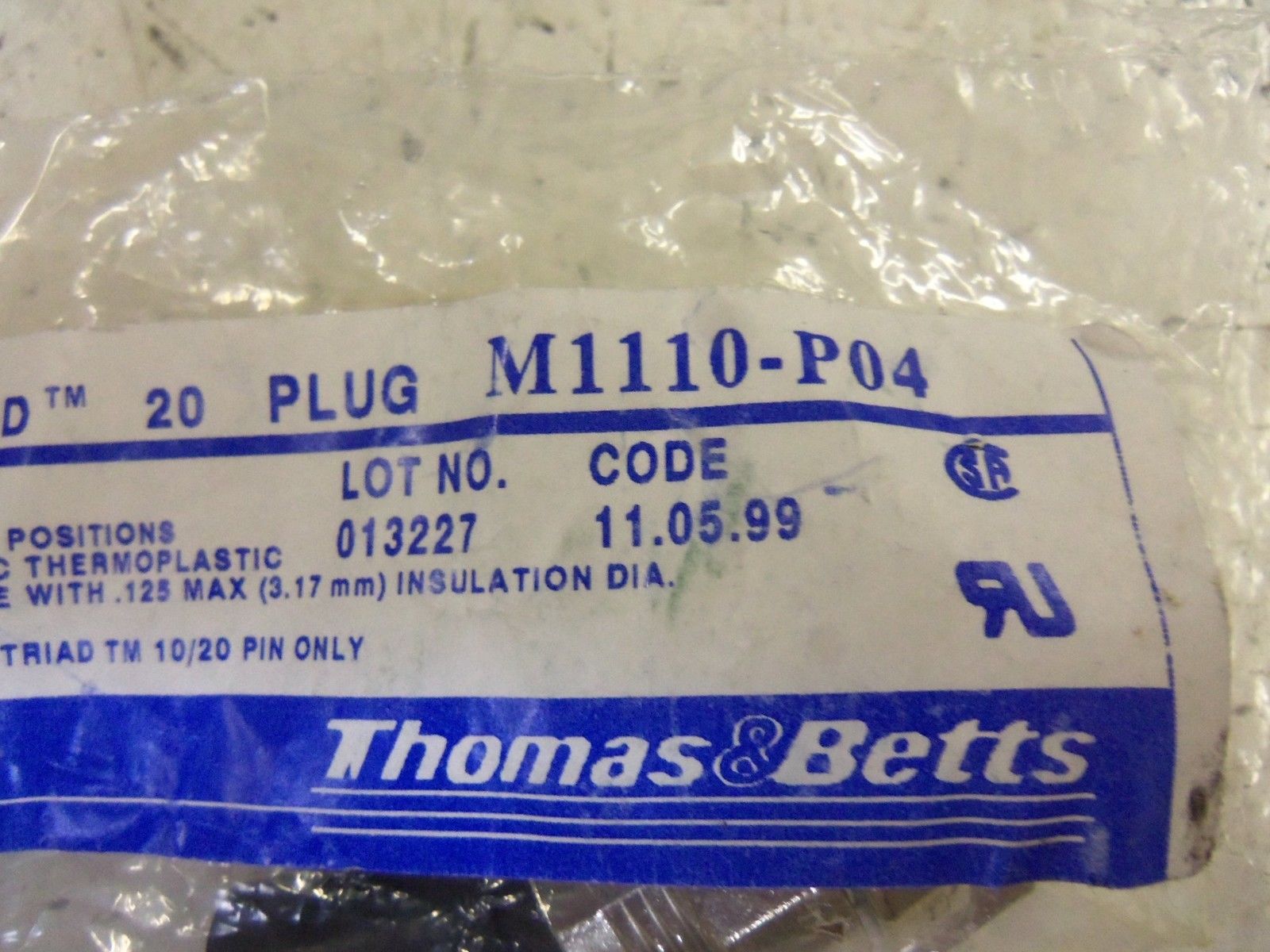 LOT OF 4 THOMAS & BETTS M1110-P04 CONNECTORS NSMP