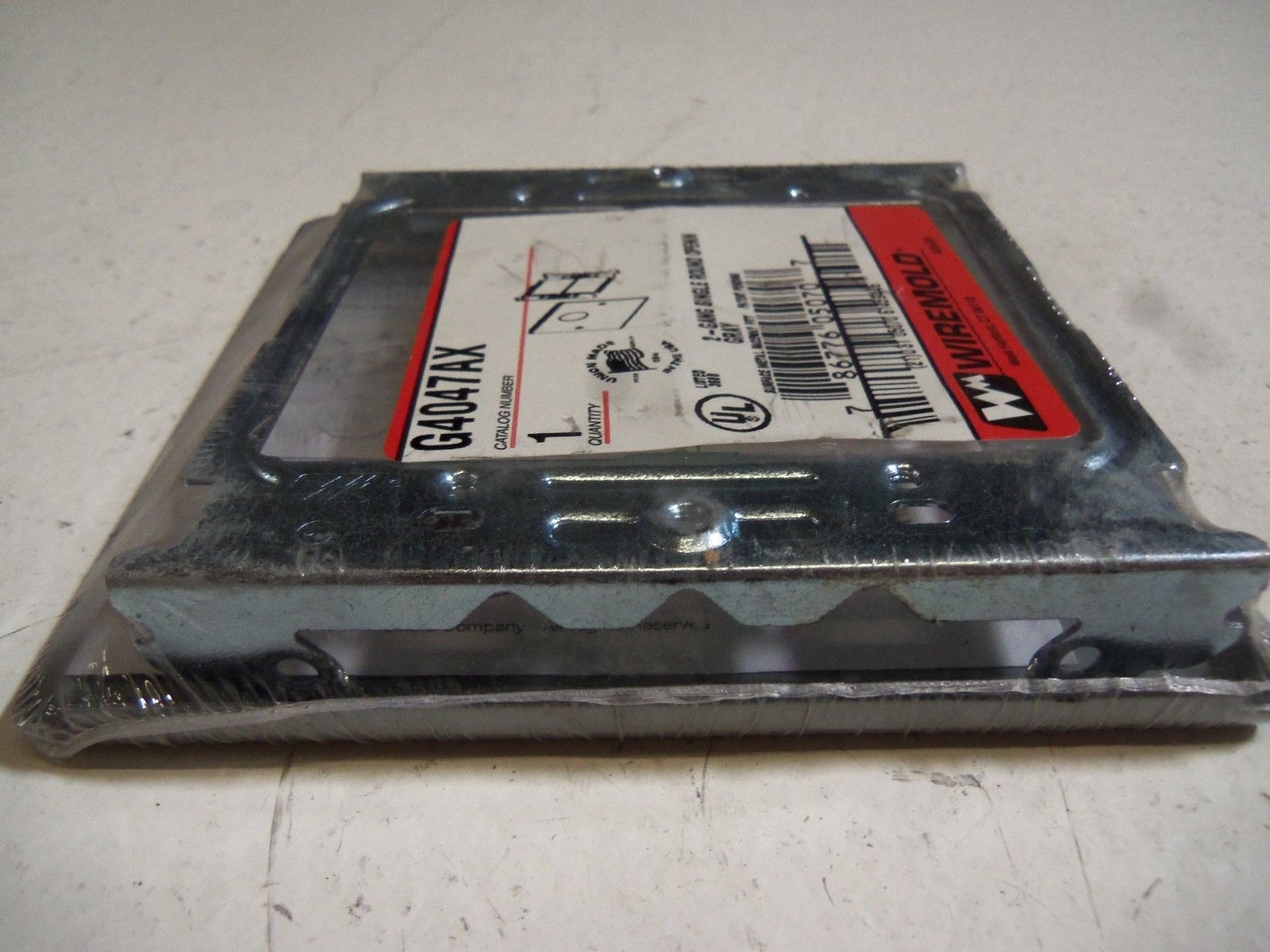 LOT OF 4 WIREMOLD 4001A NSMP