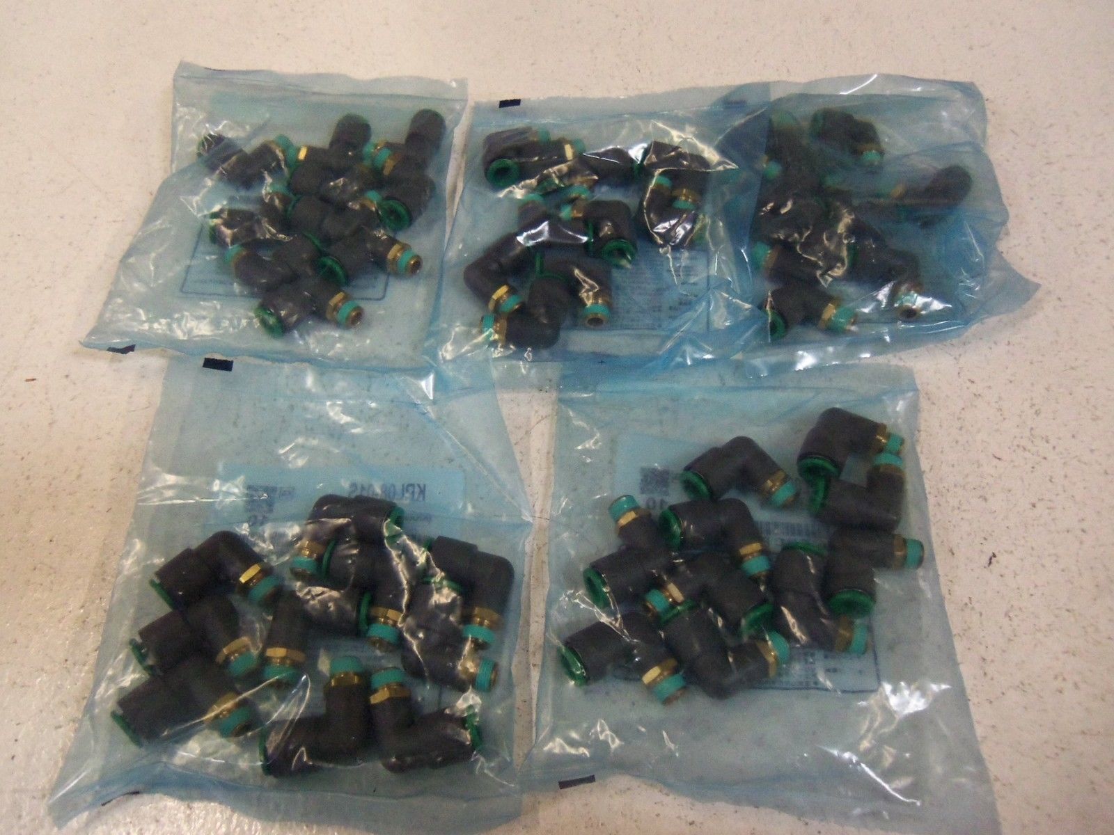 LOT OF 50  SMC FITTINGS KRL08-01S NSMP