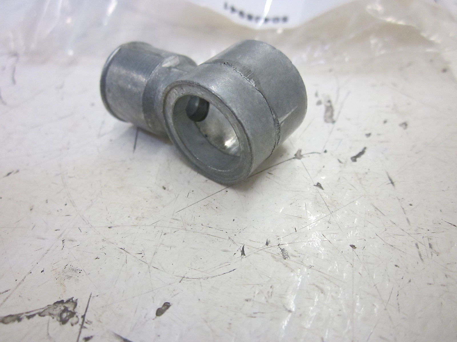 LOT OF 5 60312399 CENTRAL LUBE FITTING  NSMP