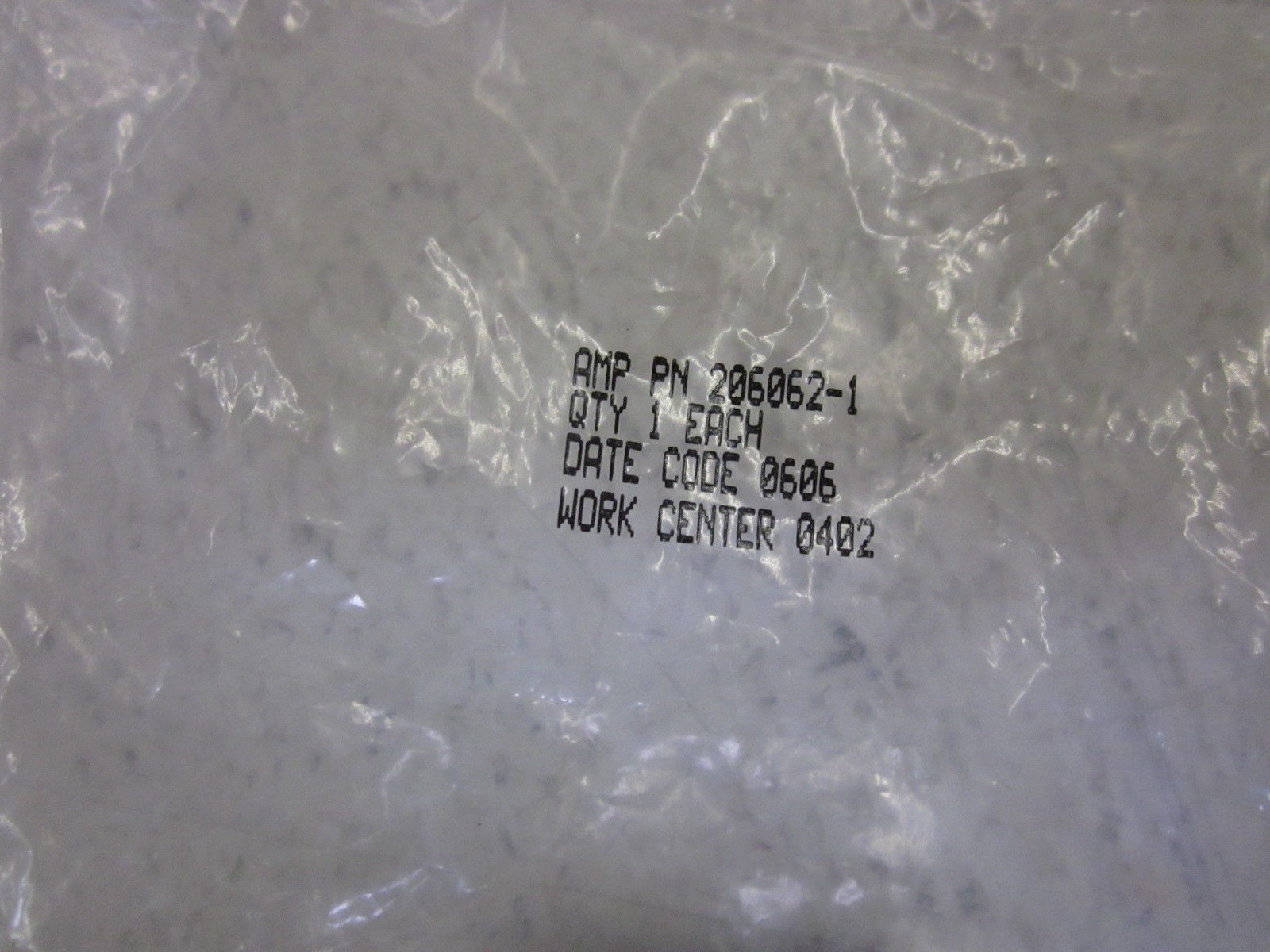 LOT OF 5 AMPHENOL 206062-1 CABLE CLAMP / CONNECTOR CPC NSMP