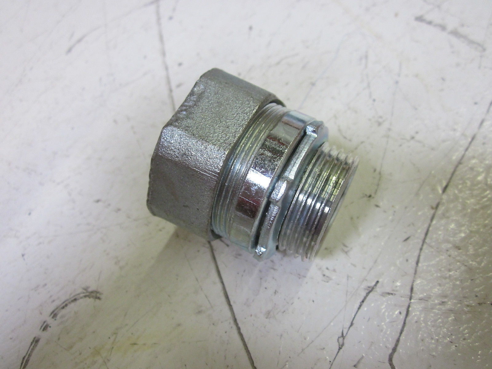 LOT OF 5 APPLETON NTC100  CONNECTOR 1" NSMP