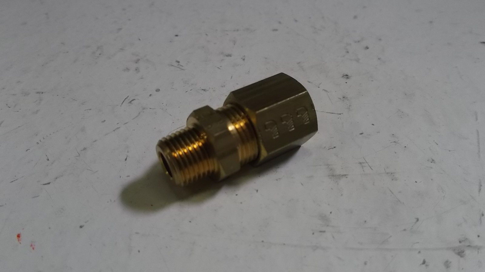 LOT OF 5 CONNECTOR, 1/4" STRAIGHT RAC1/4 NSNP