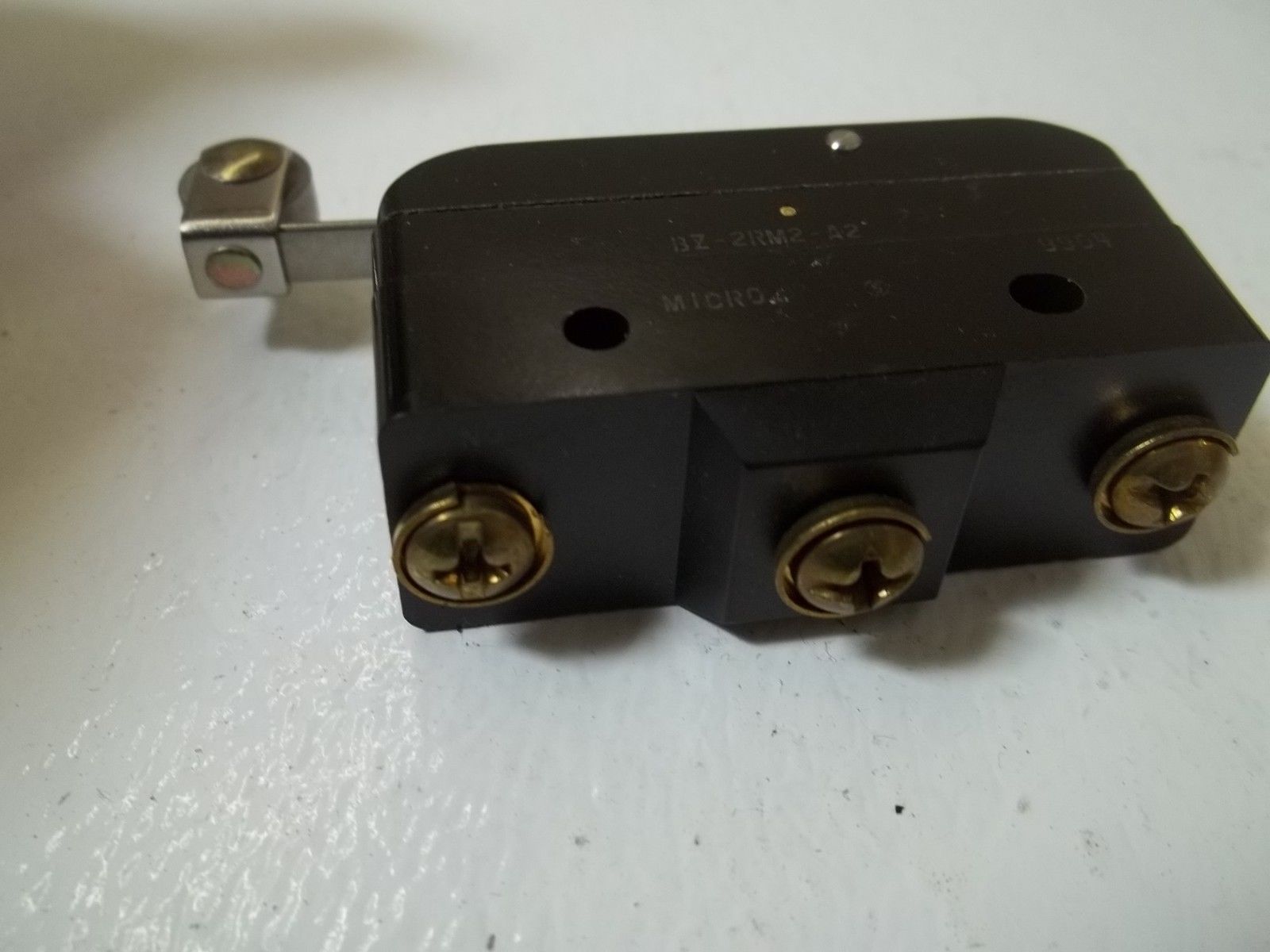 MICRO SWITCH BZ-2RM2-A2 480VAC 15A NSNP