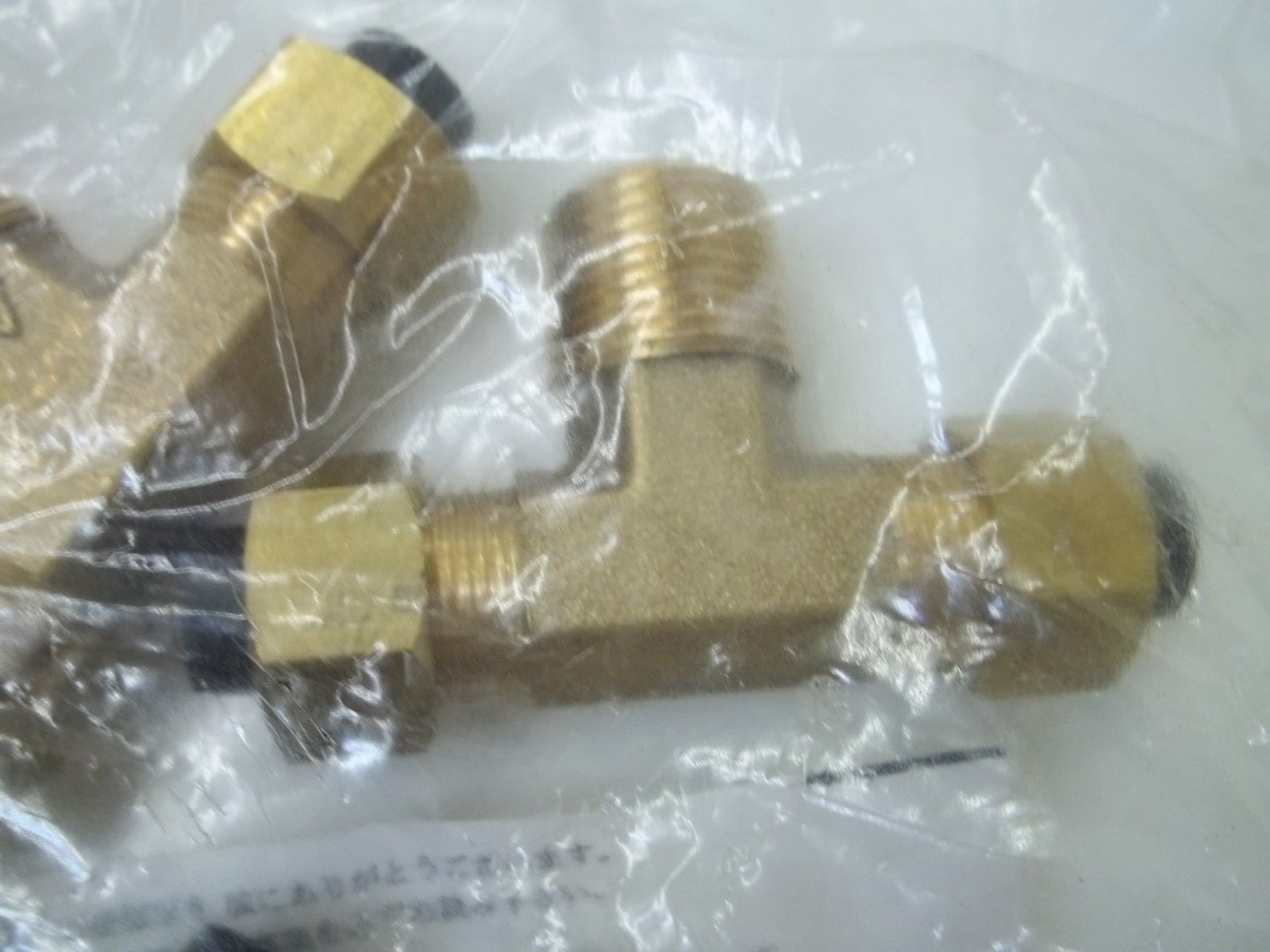 LOT OF 5 NITTA MOORE T1N3/8-PT3/8 TUBE FITTING NSNP