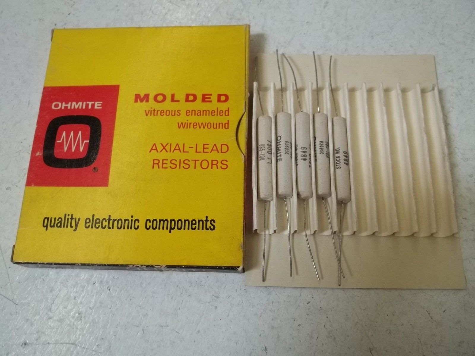 LOT OF 5 OHMITE 4849 AXIAL LEAD RESISTOR 11WATTS 5700OHMS NSMP