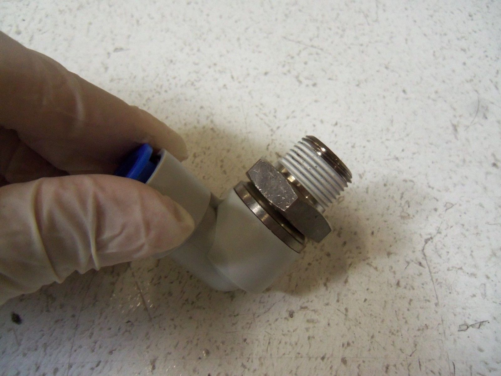 LOT OF 5 SMC FITTING KSL12-03S NSNP