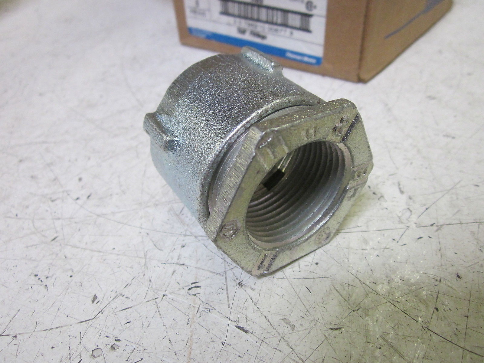 LOT OF 5 THOMAS & BETTS  677 1" ERICKSON(R) COUPLING NSMP