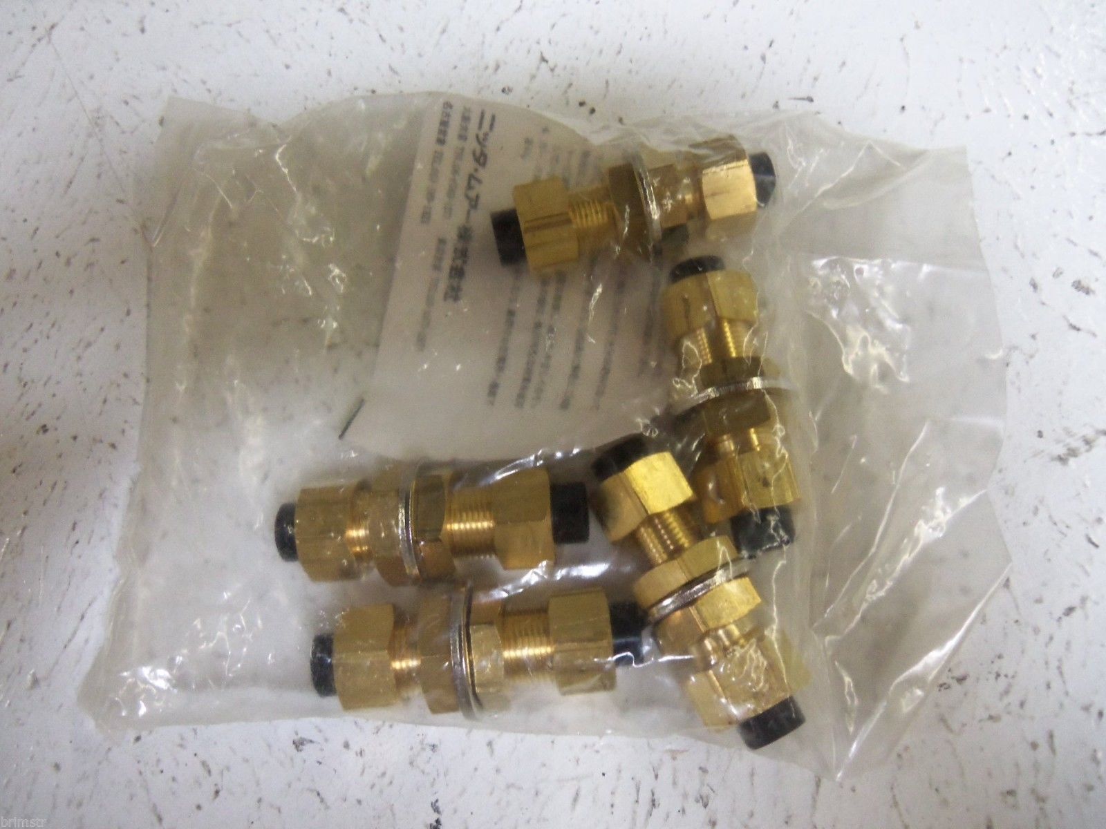 LOT OF 5 UCT1N3/8 FITTINGS NSMP