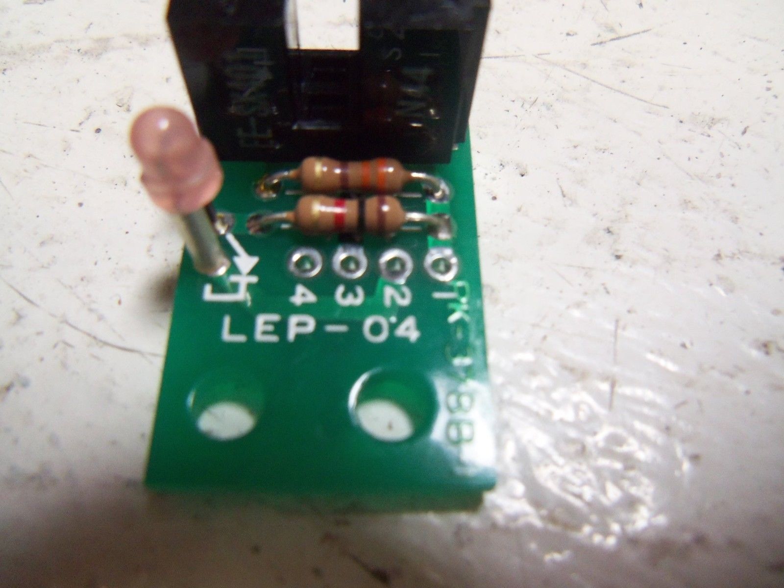 LOT OF 6 LEP-04 UNMP