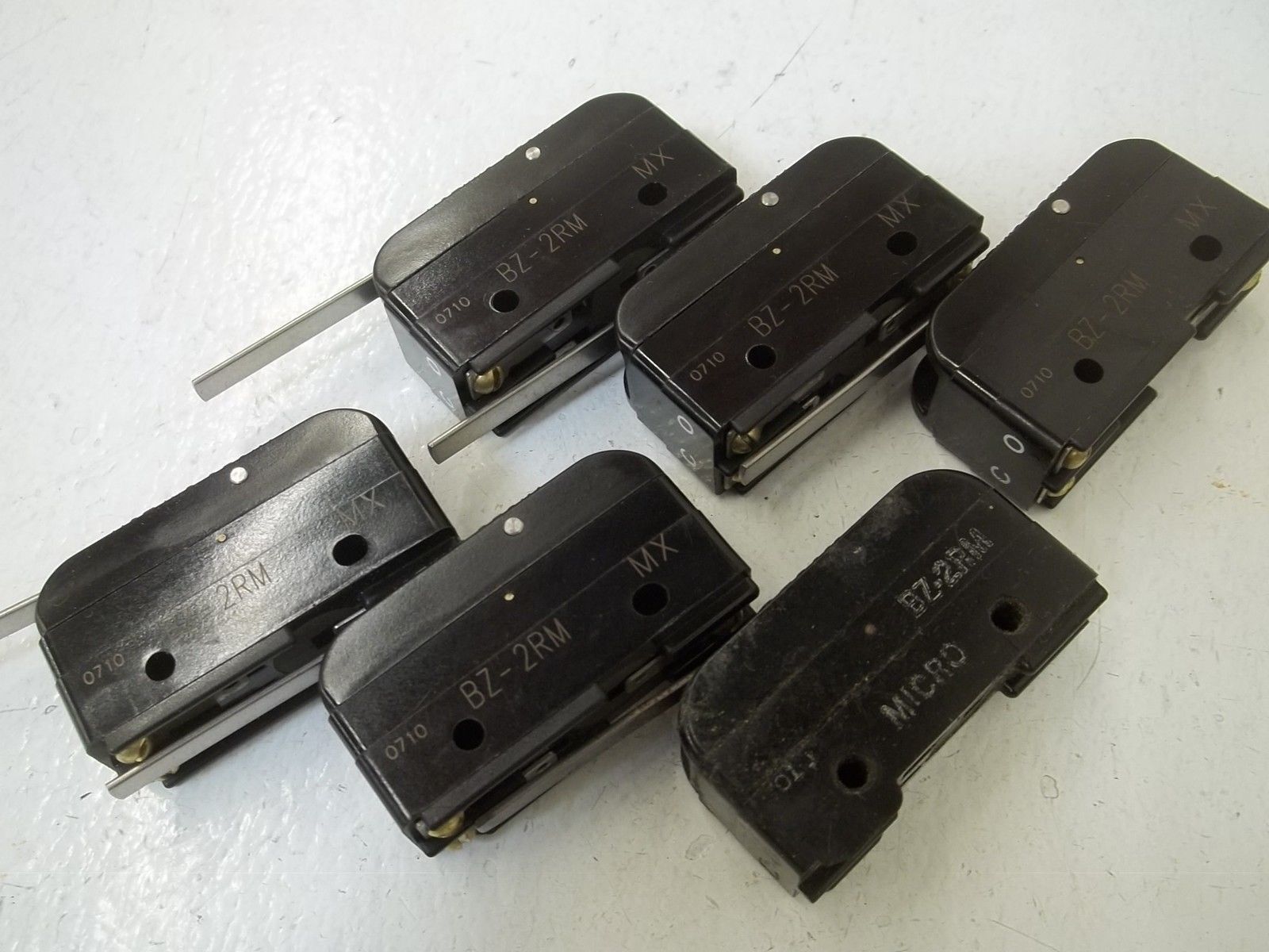 LOT OF 6 MICROSWITCH BZ-2RM LIMIT SWITCH UNMP