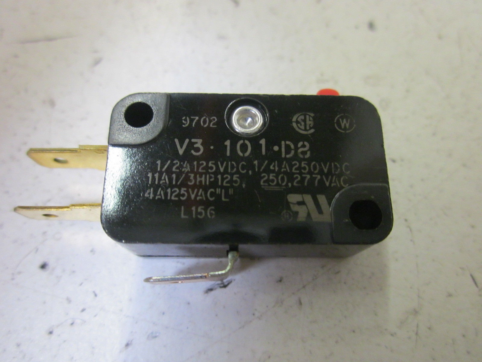 LOT OF 6 MICROSWITCH V3.101.DS NSNP