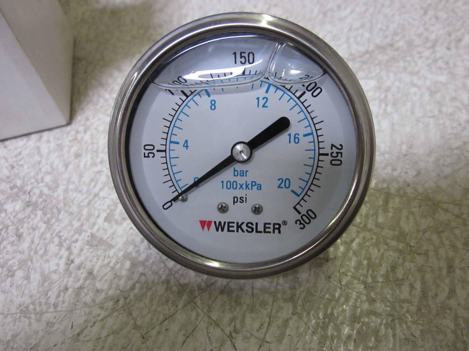 WILKERSON BY42YPJ4CW-XCY GAUGE 0-300 PSI 0-20BAR  NSMP