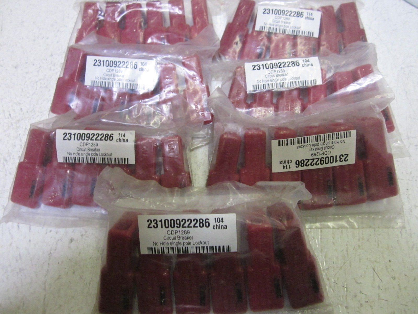 LOT OF 7 CDP1289 NO HOLE SINGLE POLE LOCKOUT NSNP
