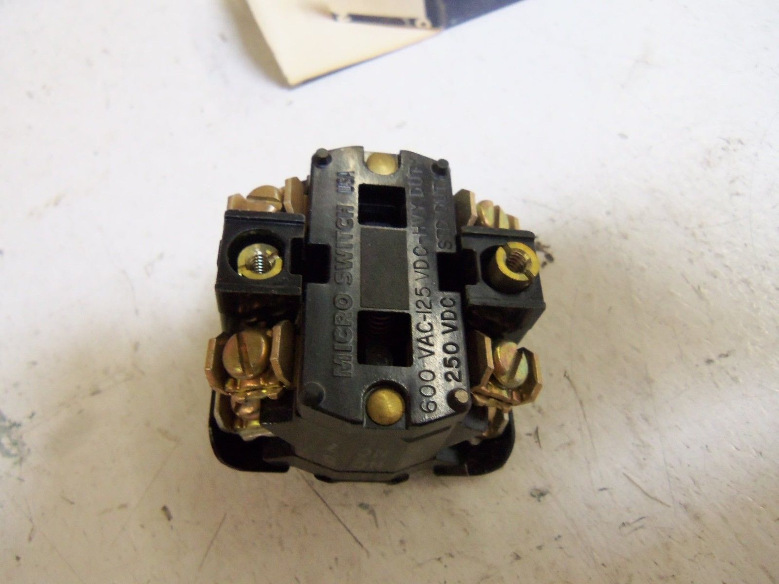 LOT OF 8 2NC-2NO  NSMP