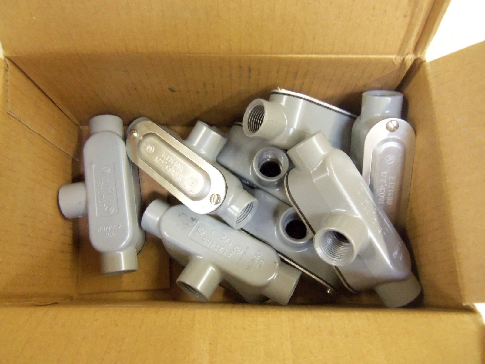 LOT OF 8 CROUSE-HINDS T15-CGN CONDUIT NSMP