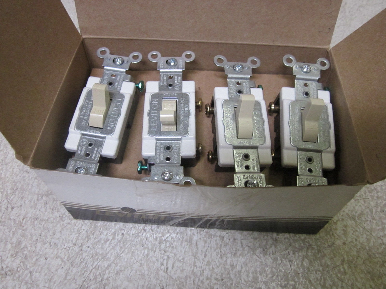 LOT OF 8 LEVITON CS115-SI TOGGLE SWITCH 15A 120/277V NSMP