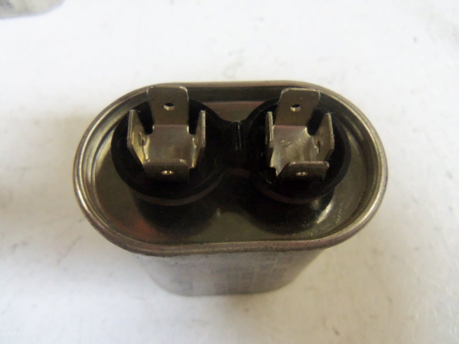 MALLORY C32FD3705 CAPACITOR UNMP