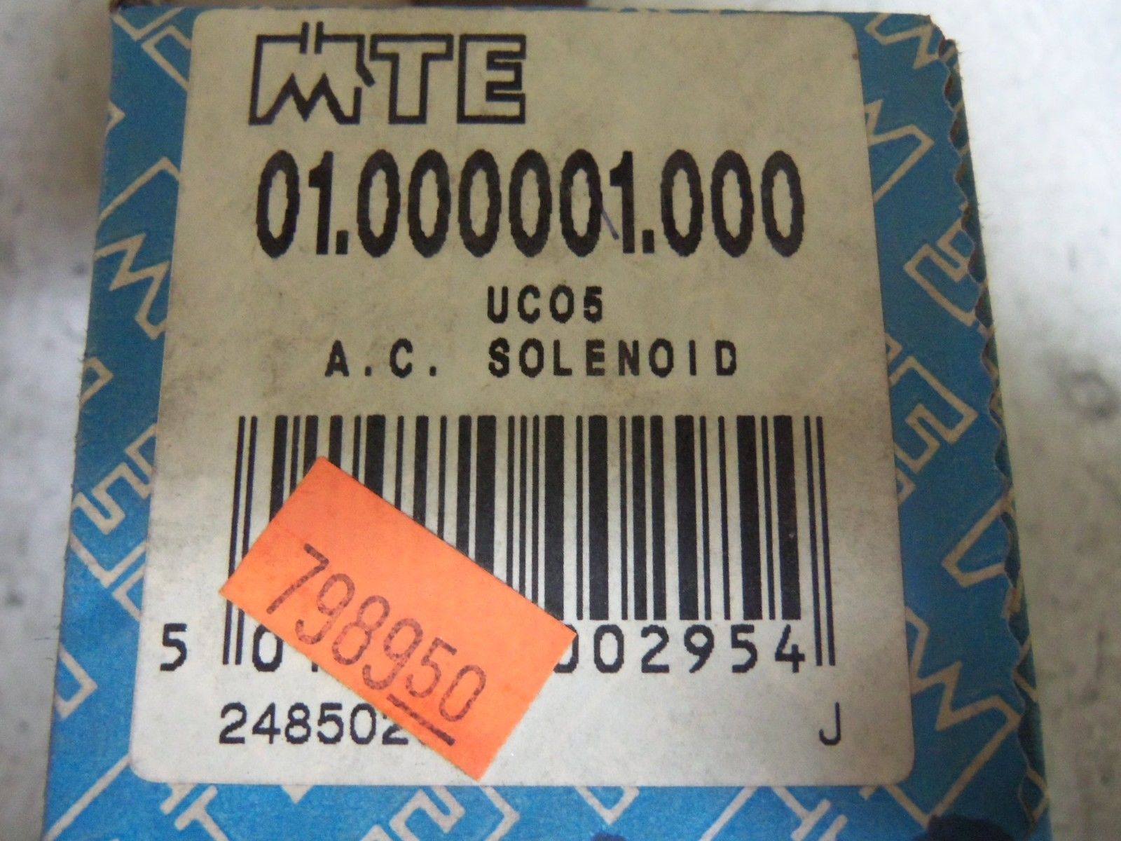 LOT OF 8 MTE 01.000001.000 *NEW*