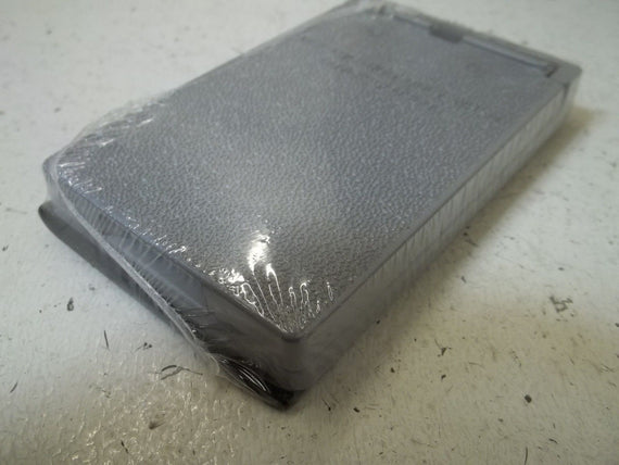LOT OF 8 PASS & SEYMOUR CA26GV WATERPROOF VERTICAL GFCI COVER NSMP