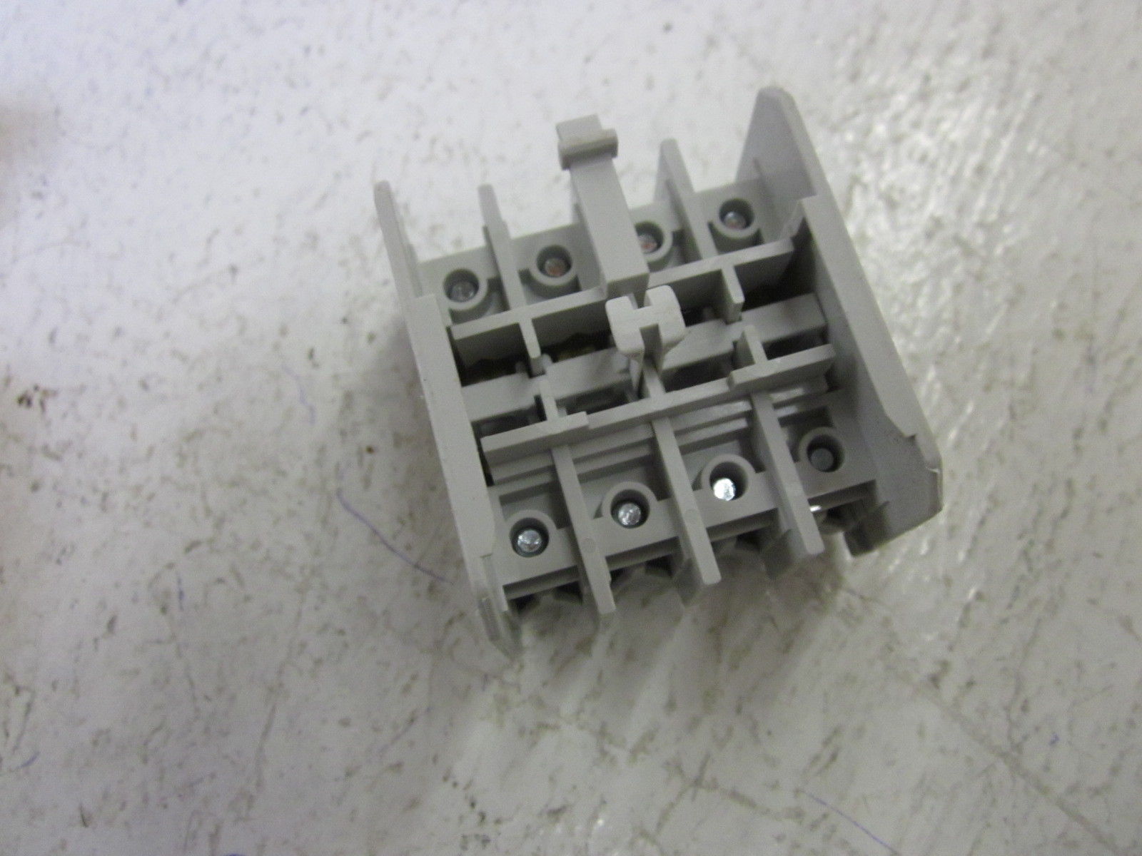 AUTOMATION DIRECT GH-15T40 690V CONTACTOR NSMP