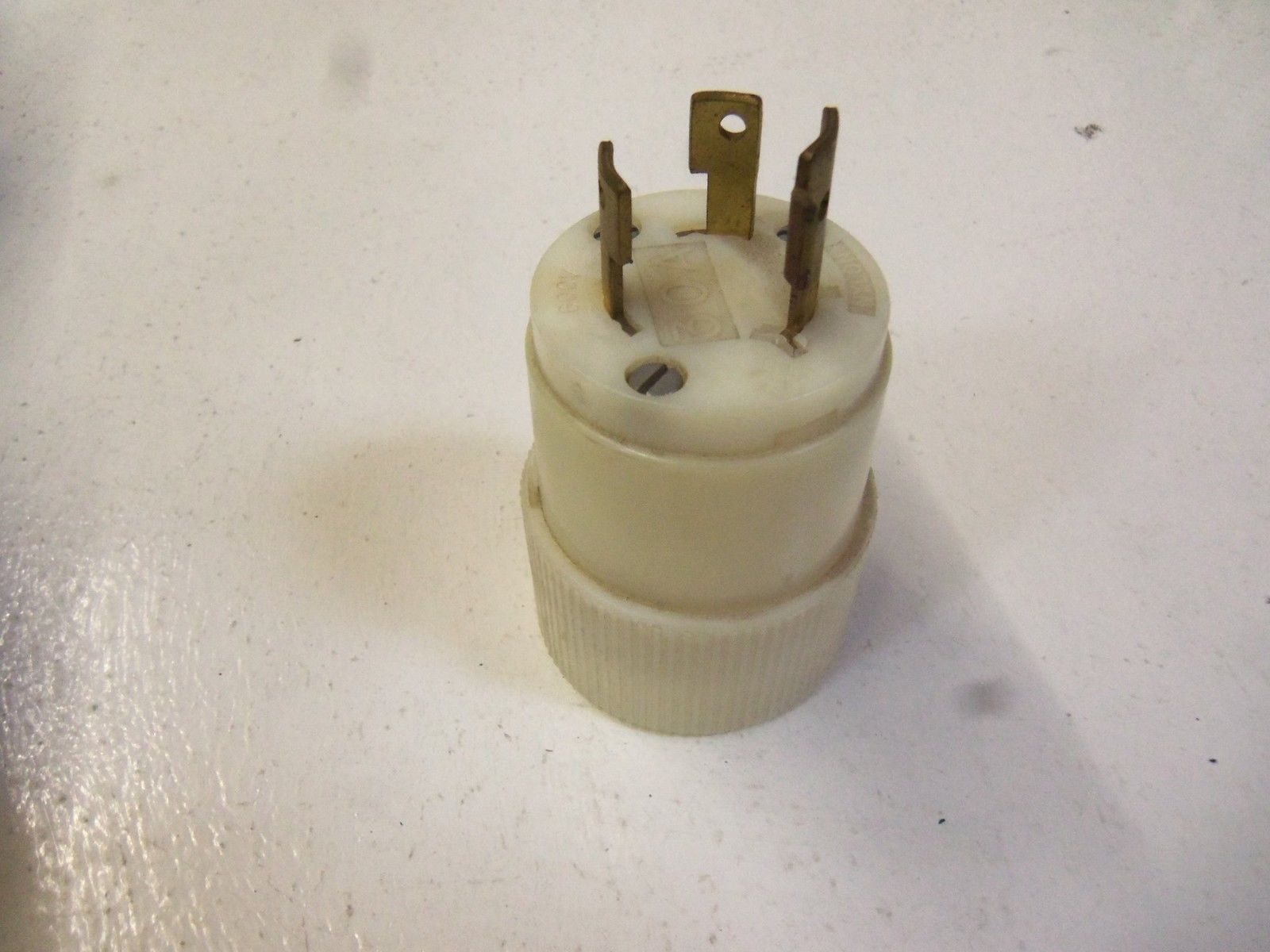 BRYANT 70930-NP 600V 30A (PACKAGE OF 9) NSMP