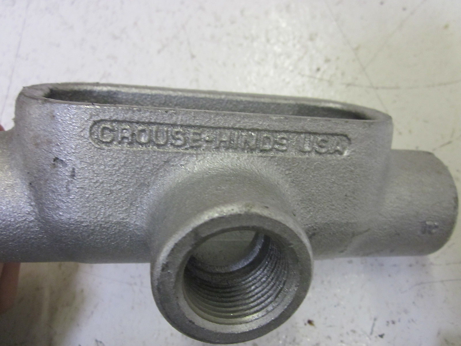 LOT OF 9 CROUSE-HINDS C27 CONDUIT FITTINGS 3.4" NSMP