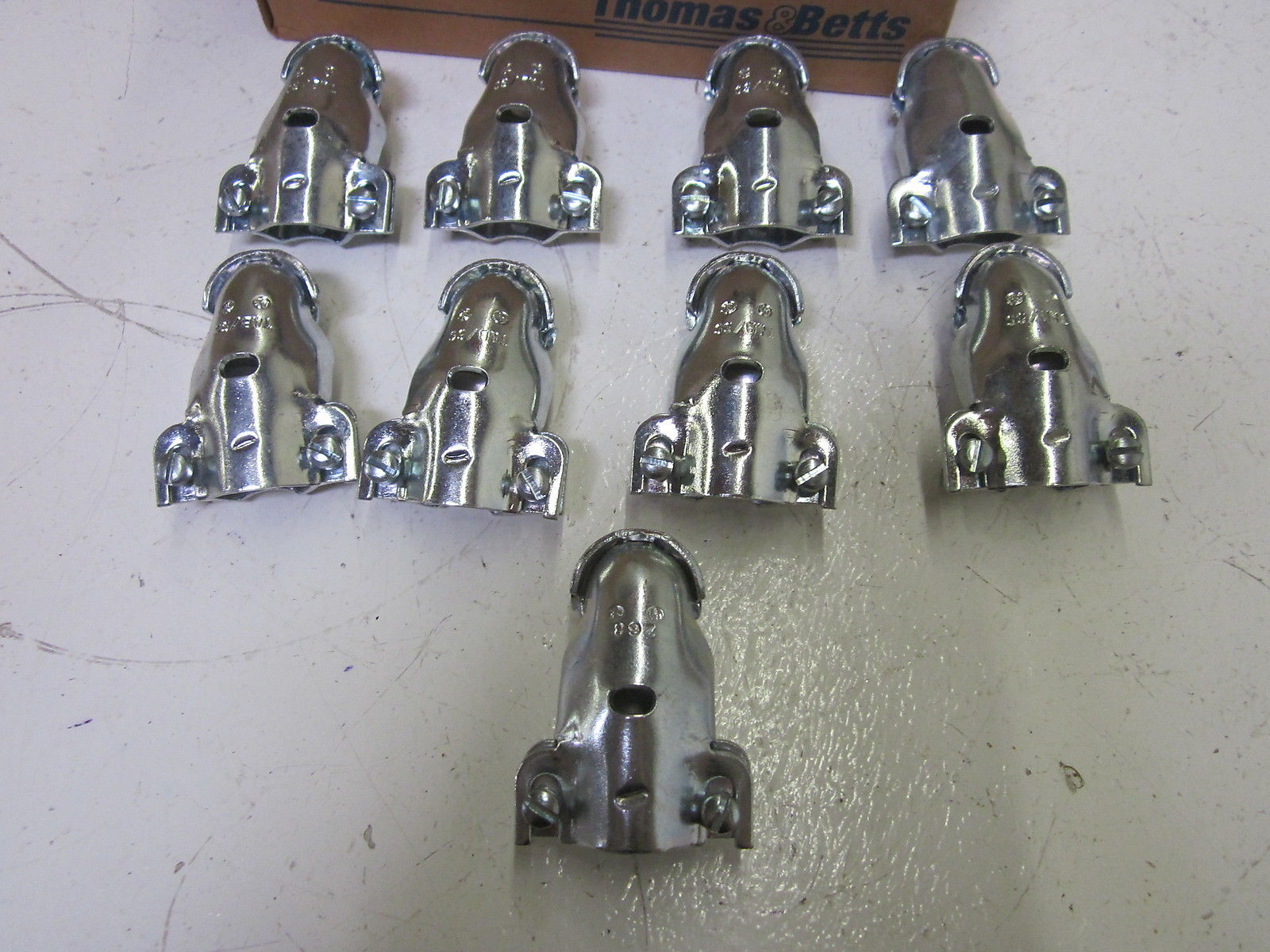 LOT OF 9 THOMAS & BETTS 268-TB ARMORED CABLE SQUEEZE CONNECTOR  NSMP
