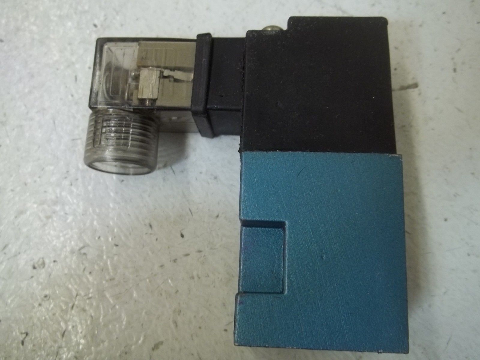 MAC 45A-L000-DDAJ-1KE SOLENOID VALVE 24VDC UNMP