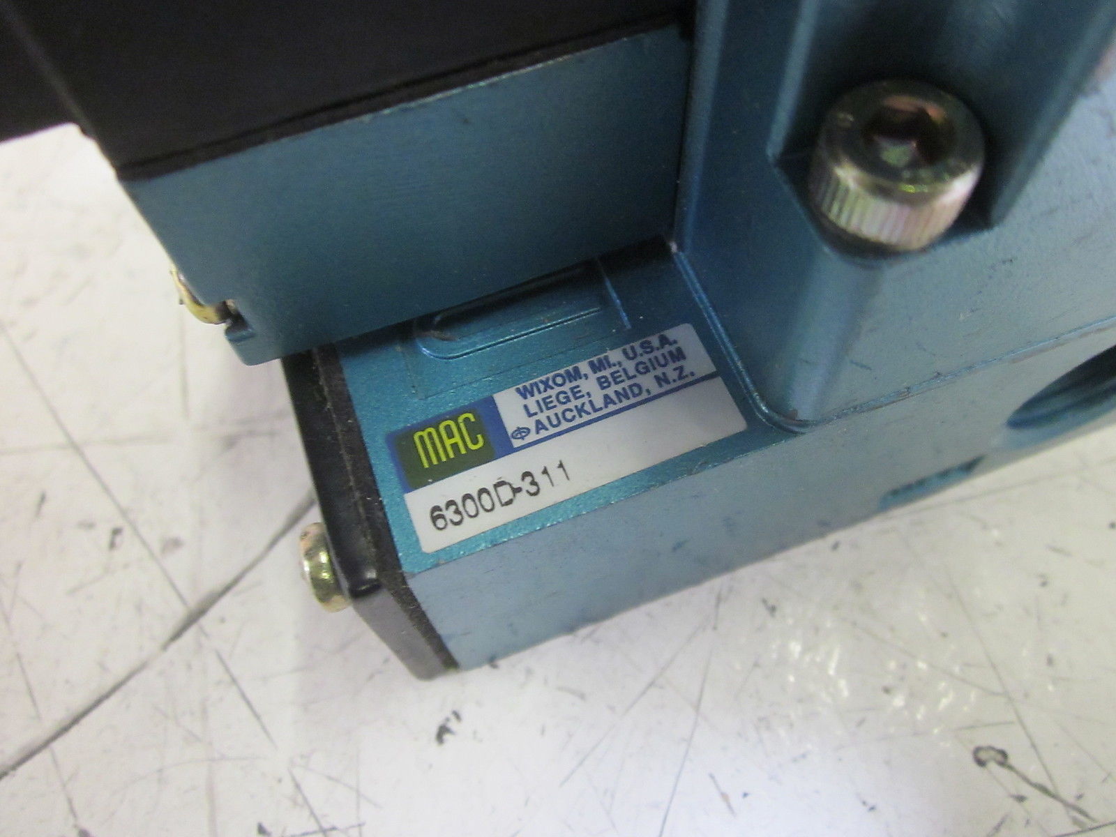 MAC 6321D-331-PM-111JM VALVE W/ PME-11JB VALVE UNMP